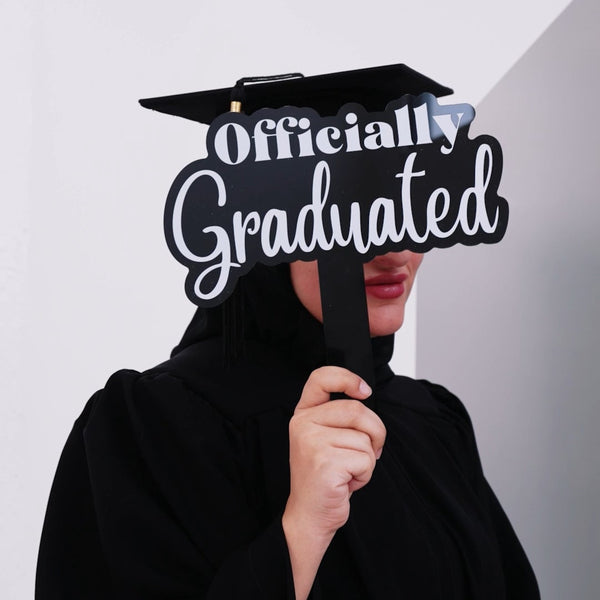 لحظة التخرج رسميا